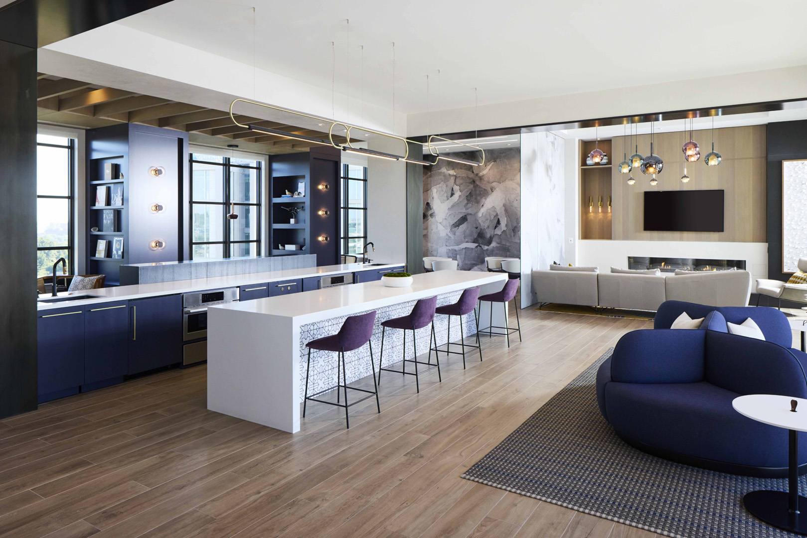 Carlyle Crossing: The Easton — interior view 6