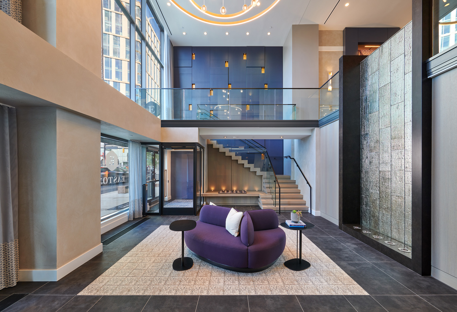 Carlyle Crossing: The Easton — interior view 12