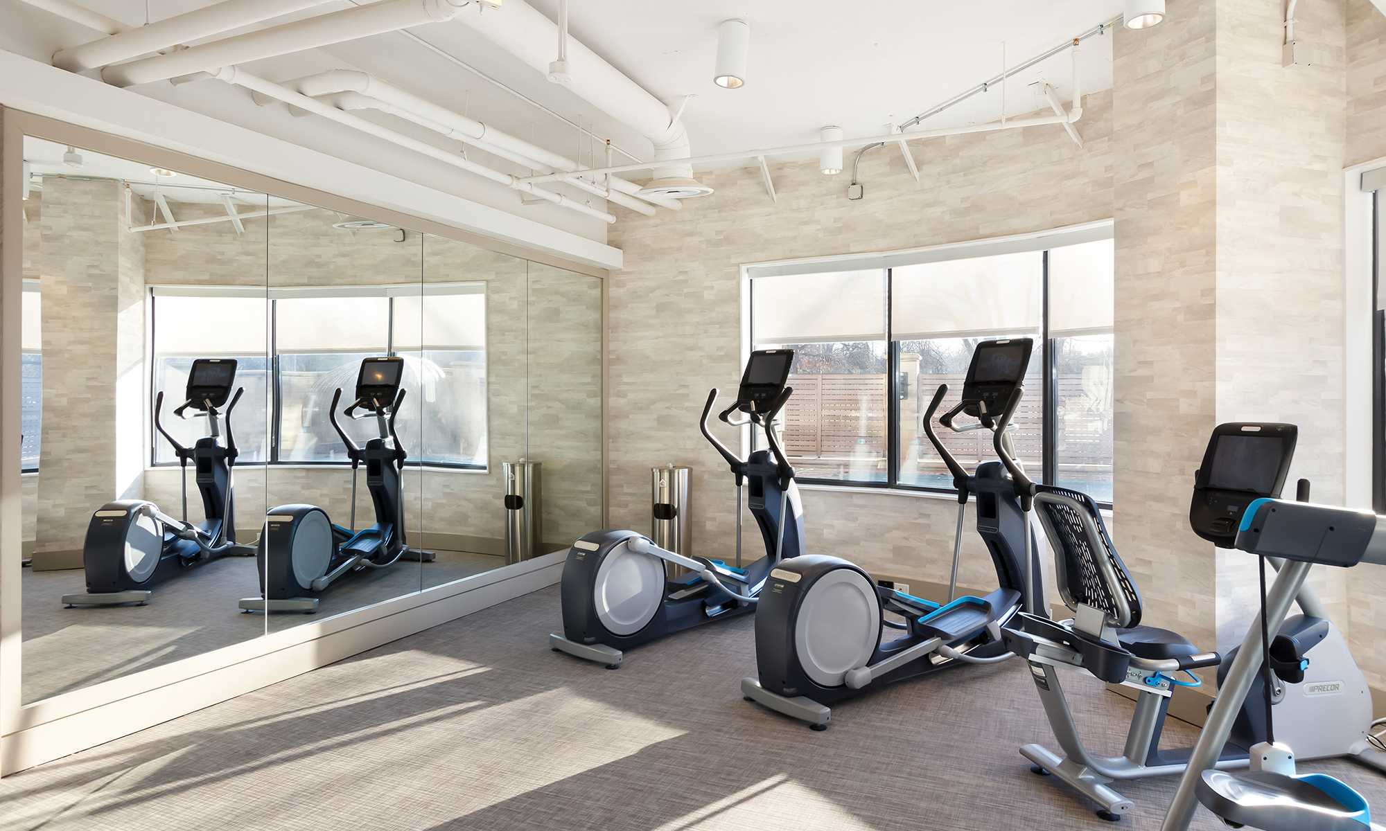 Instrata At Pentagon City — interior view 12
