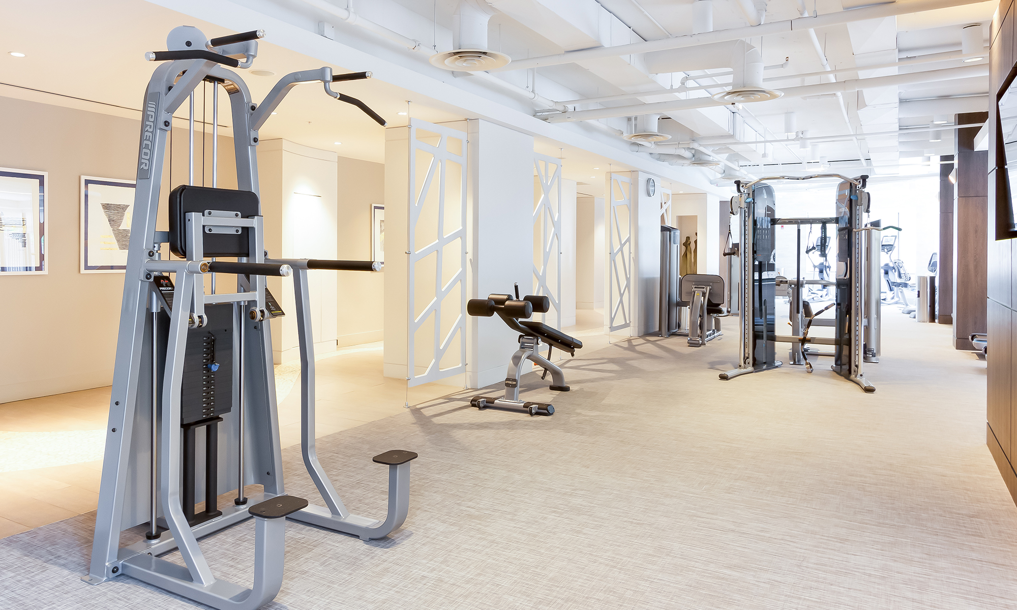 Instrata At Pentagon City — interior view 11