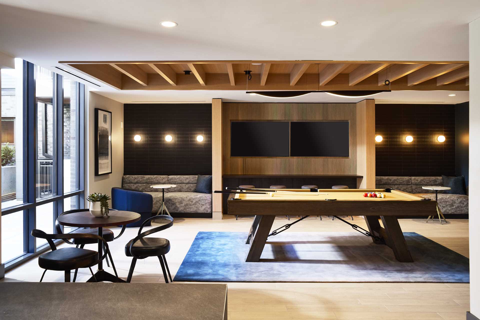 Ives at Oakville — interior view 12