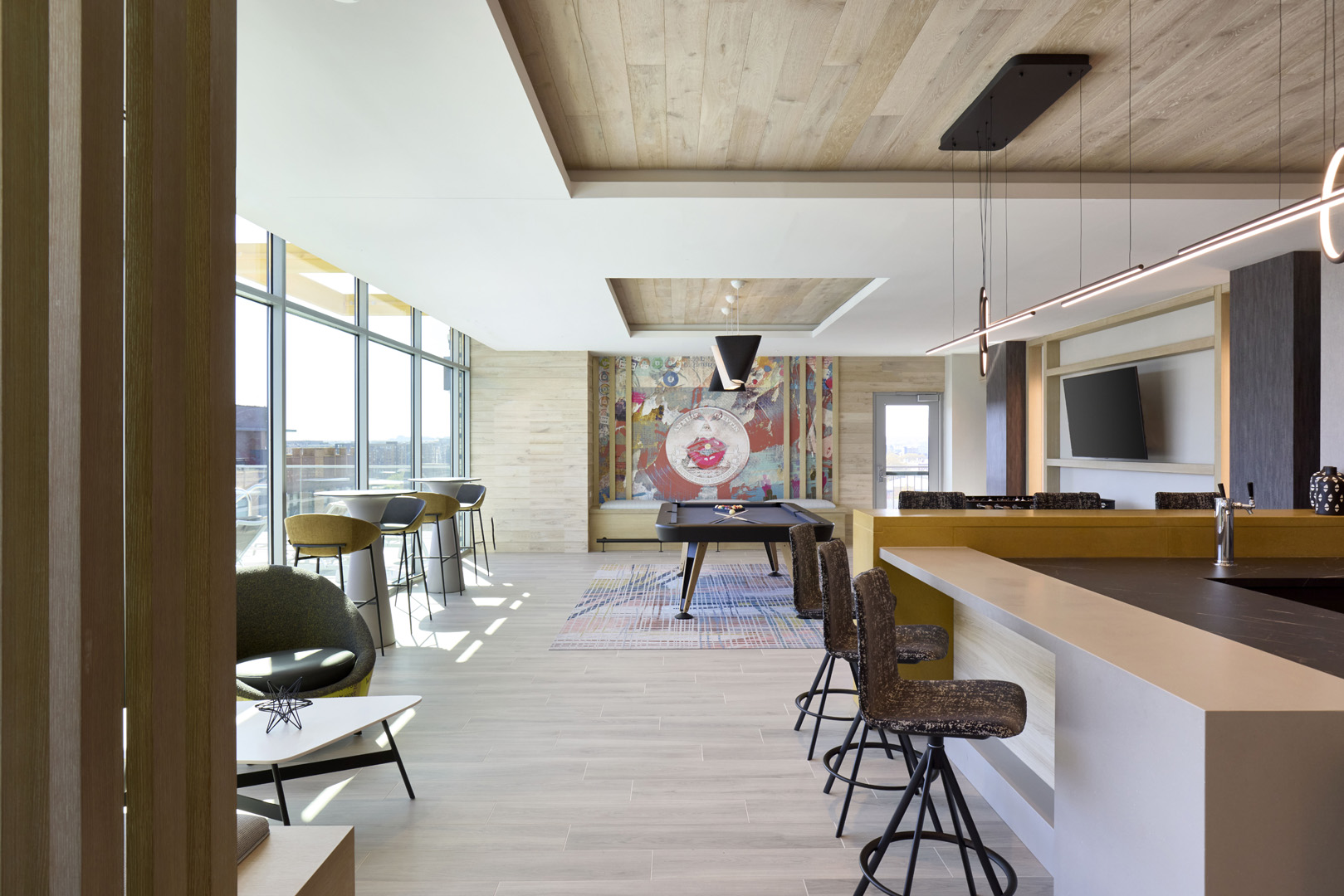 SoNYa — interior view 13