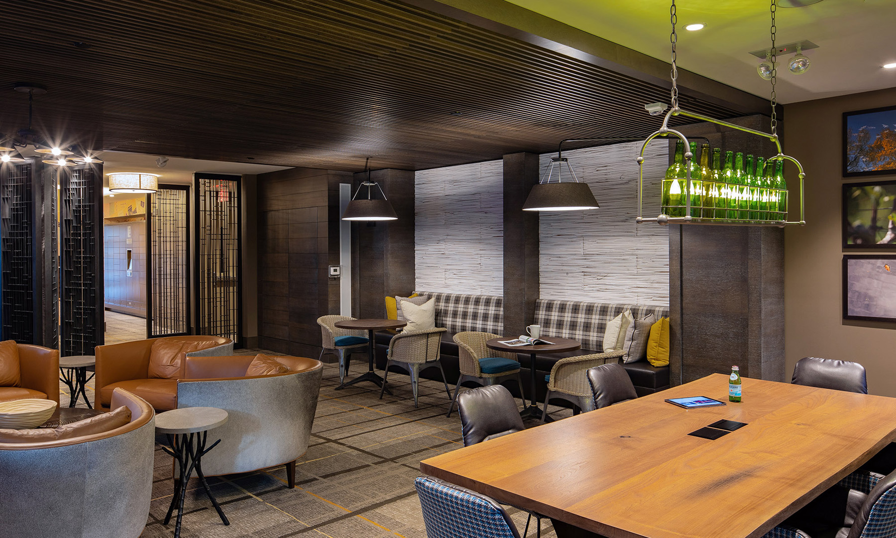 The Vine — interior view 4