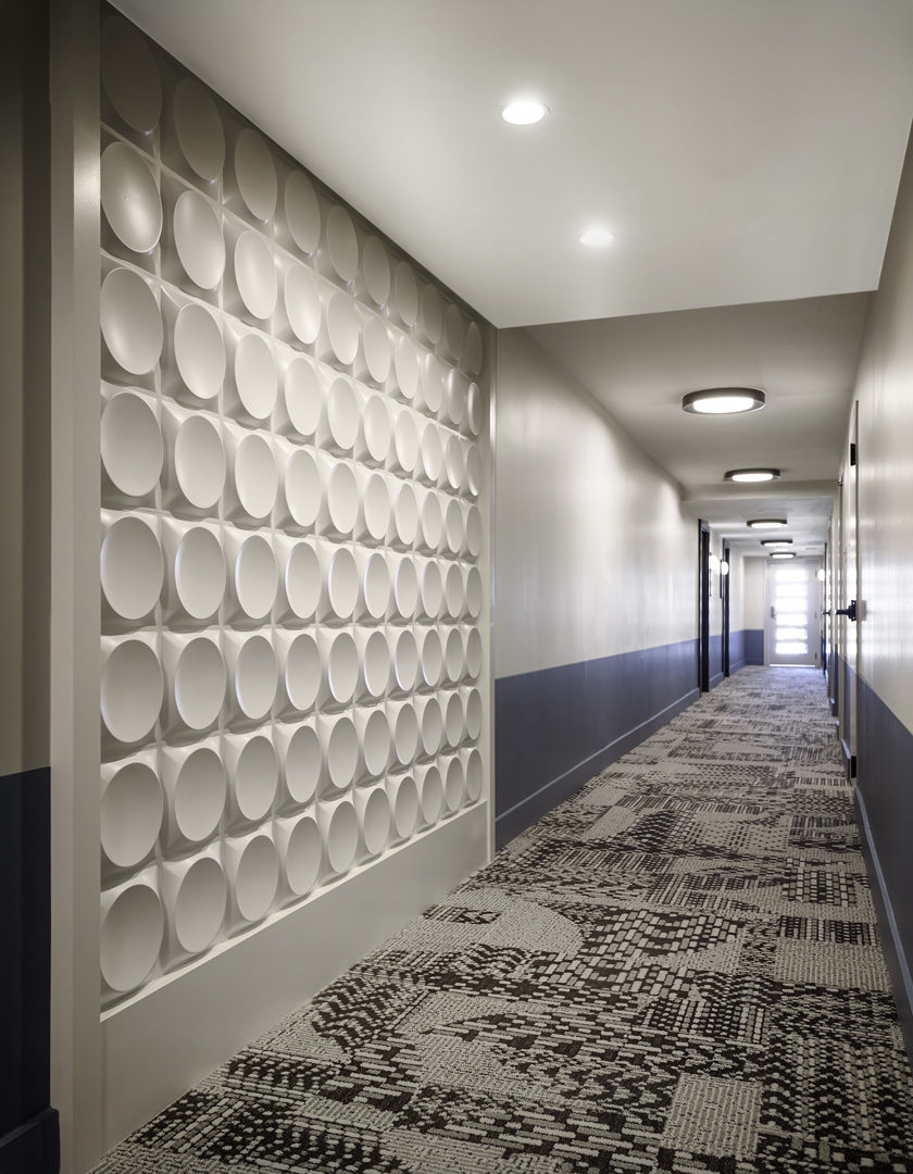 Venture On I — interior view 15