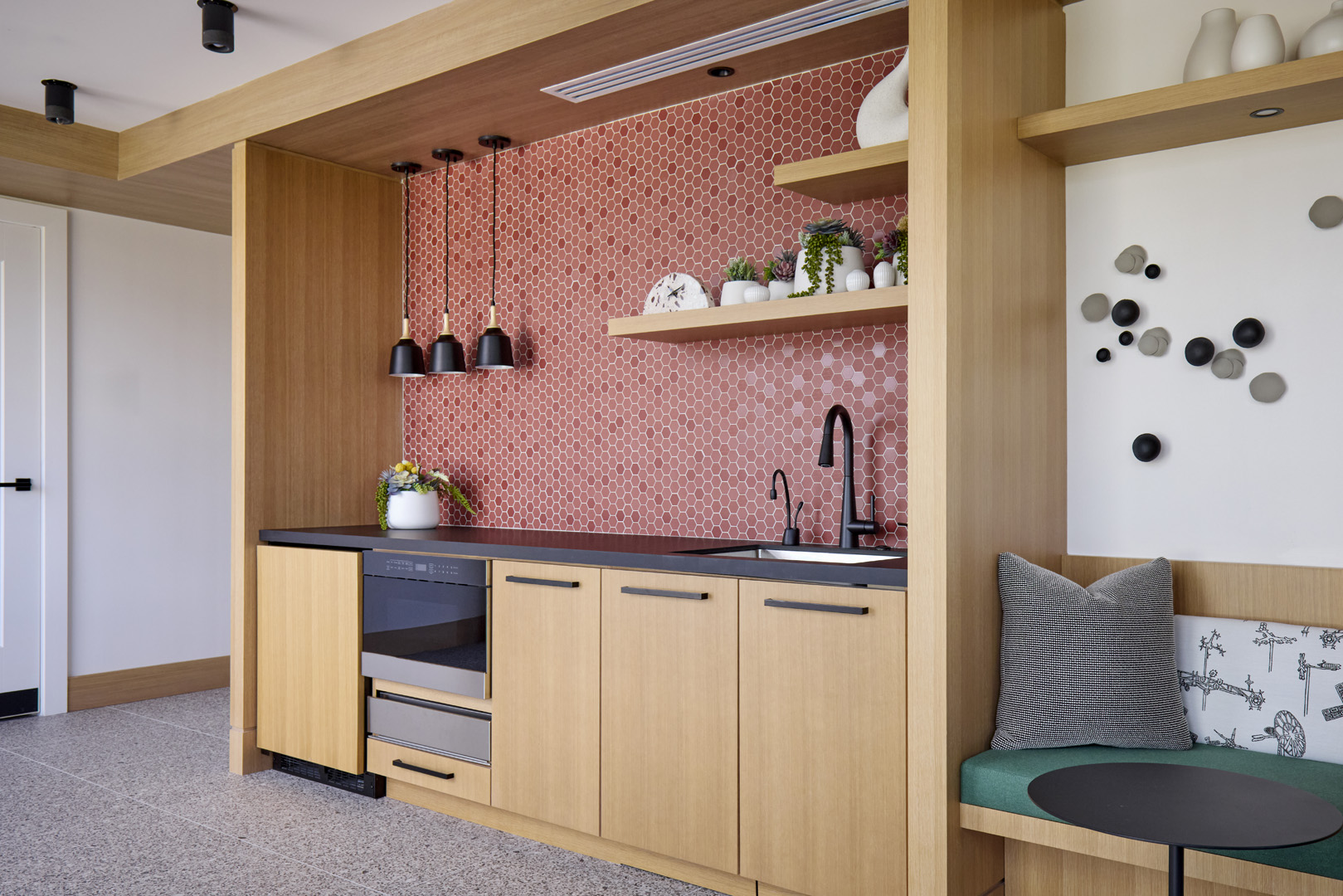 Venture On I — interior view 14