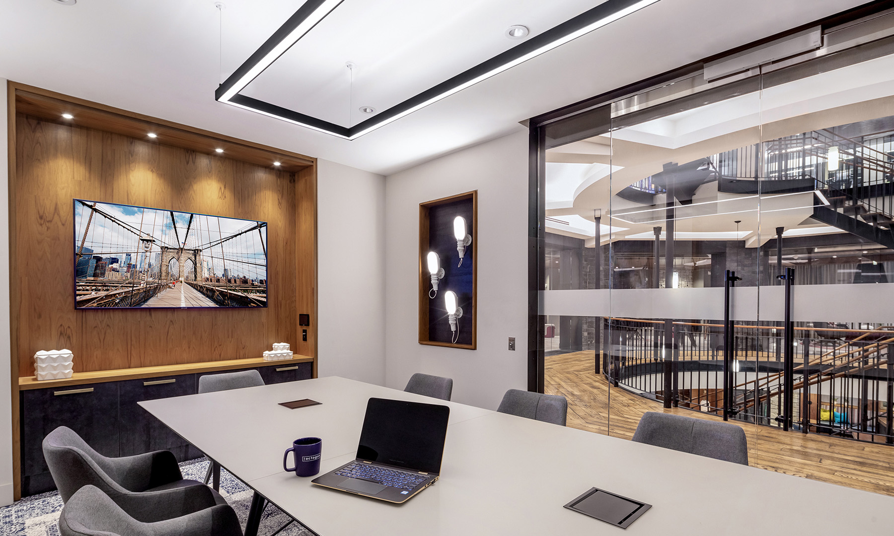 The Octagon — interior view 10