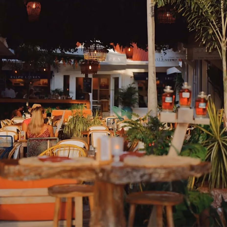 Arawak Café
