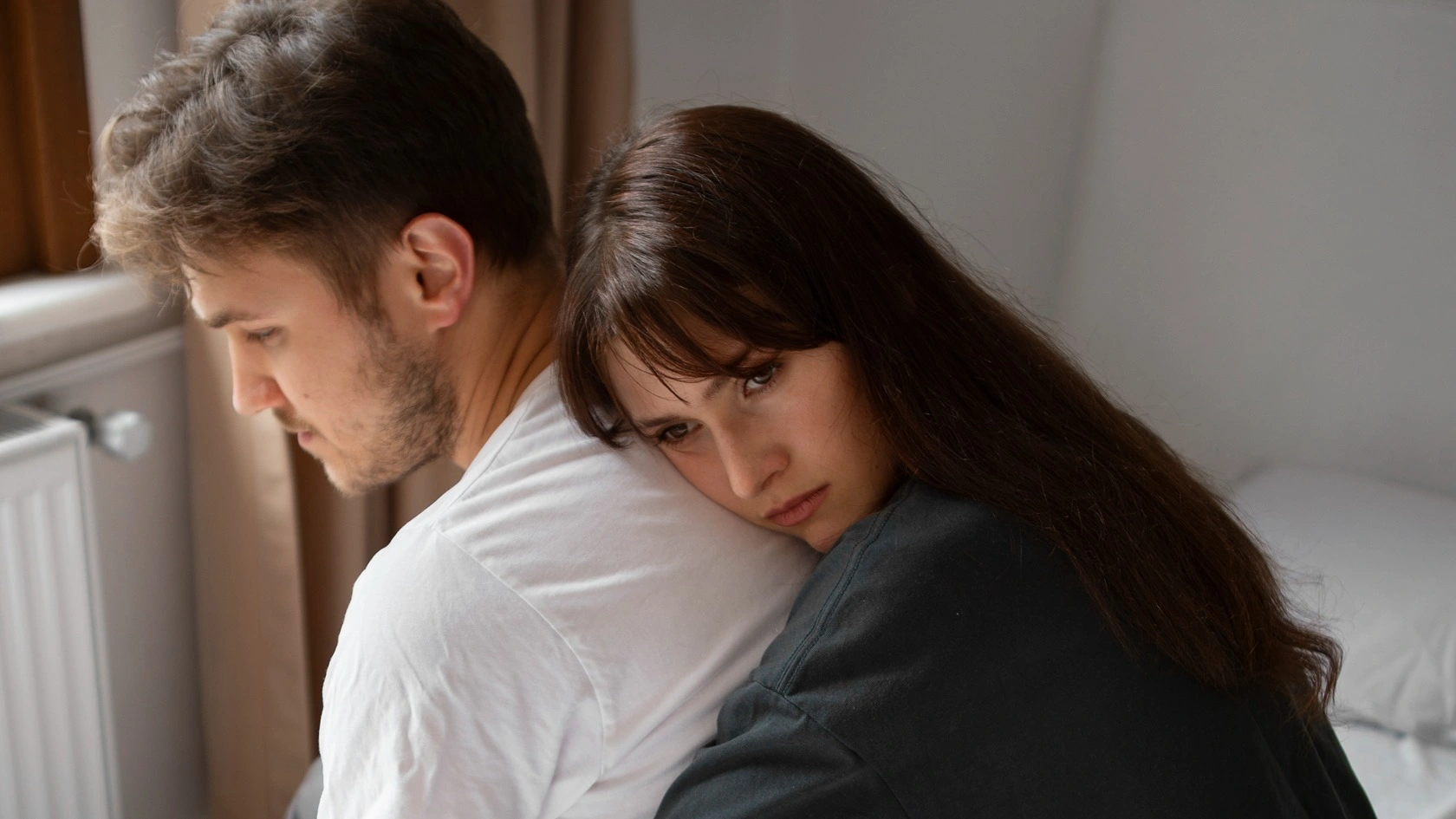 The Signs and Effects of Emotional Cheating & Infidelity and How to Handle Your Partner’s Emotional Affair
