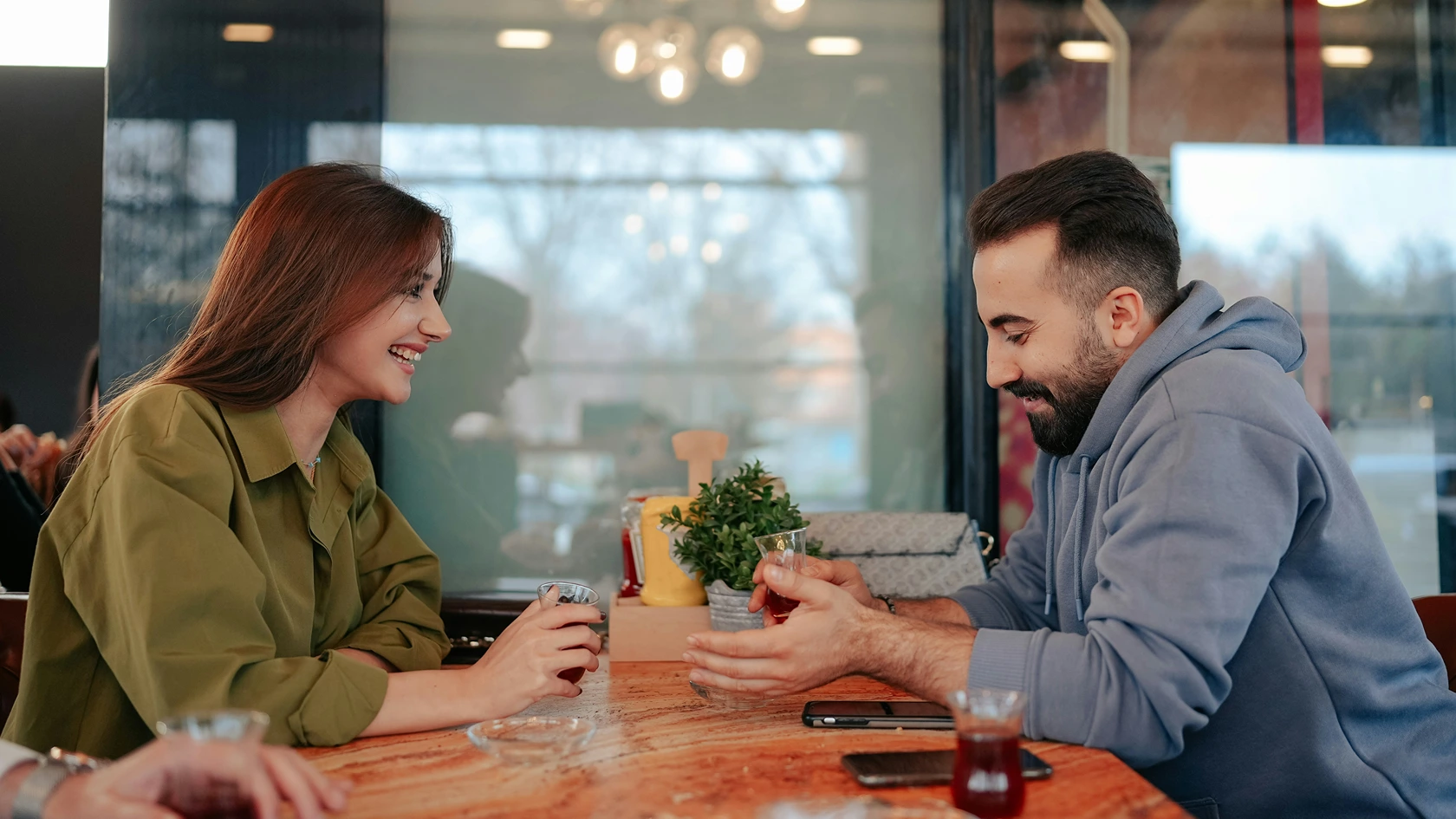 100+ Best Questions to Ask to Get to Know Someone Better