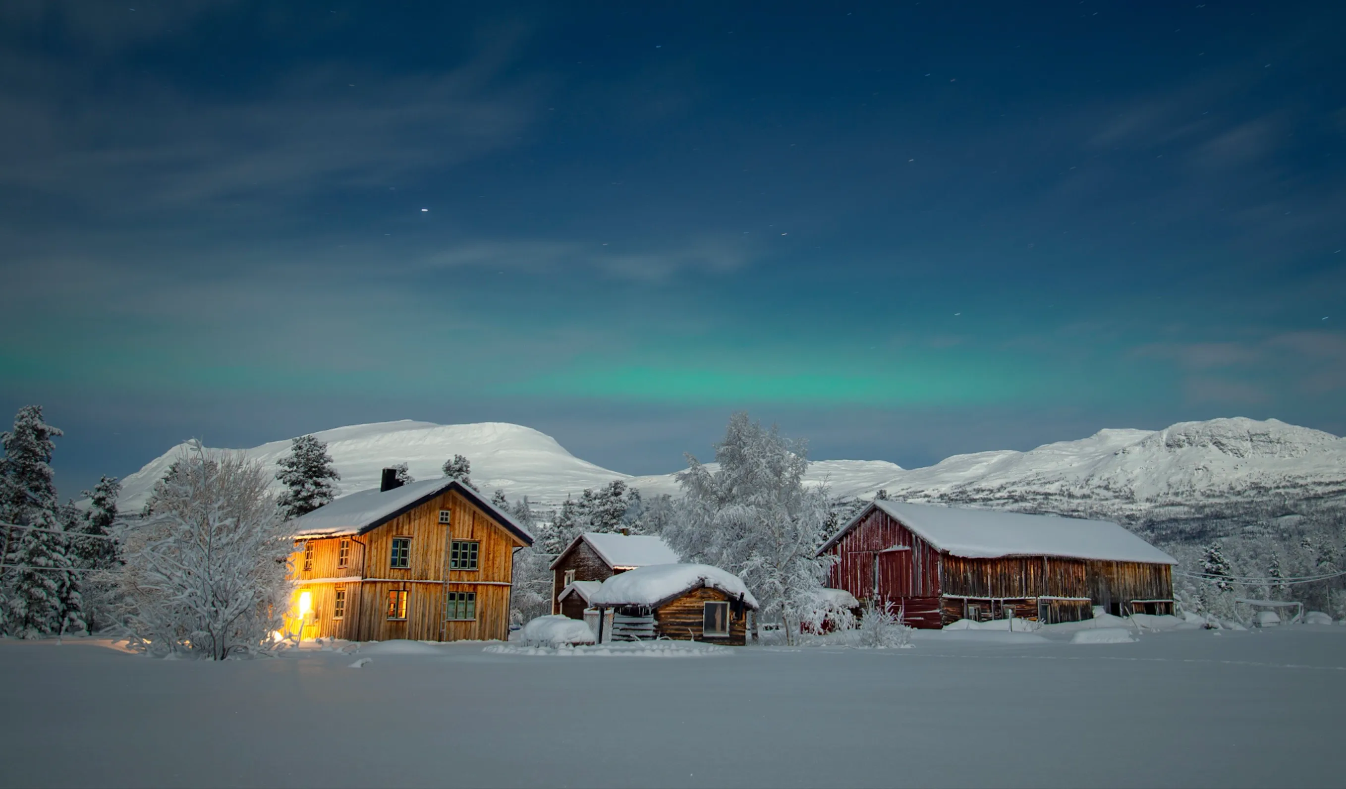 The Husky Lodge Private Experience