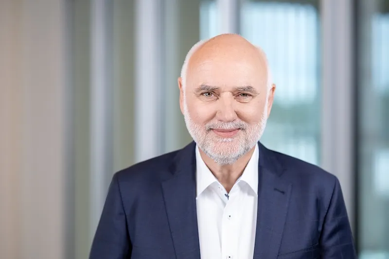 Petra Baader Profilbild von vorn