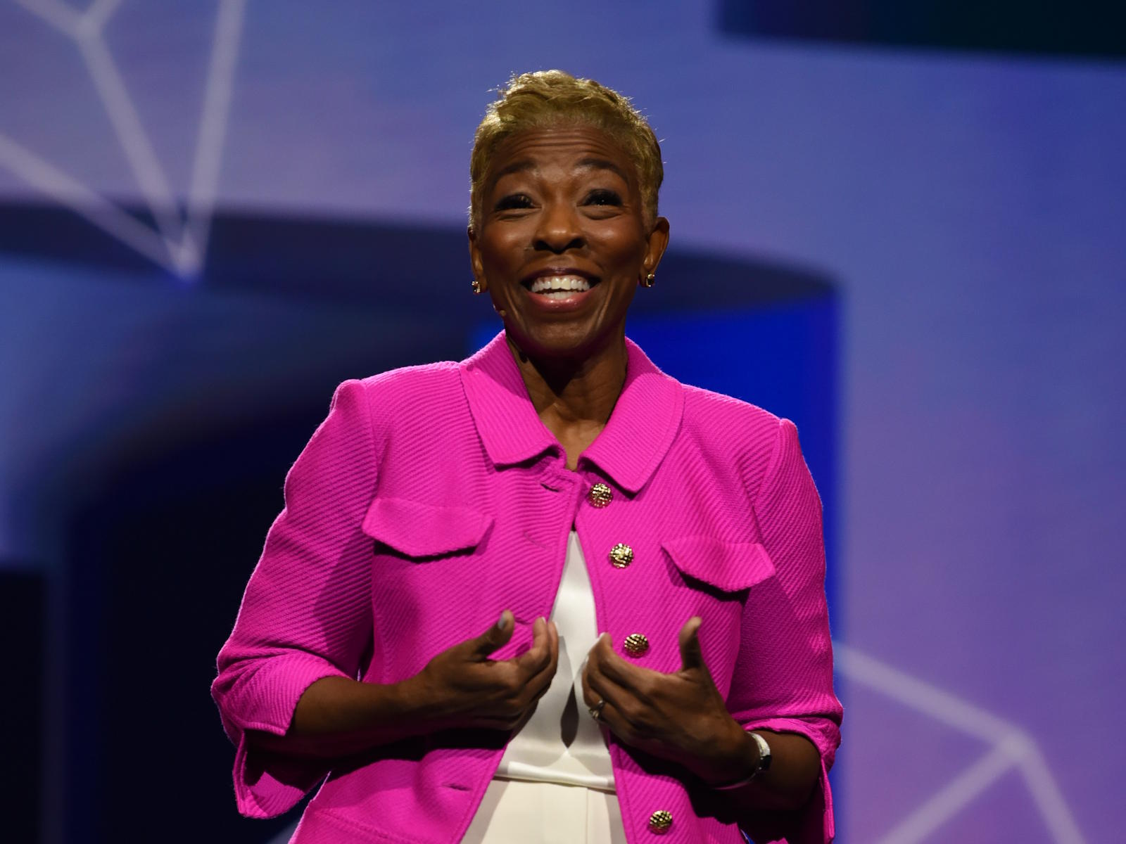 How To Lead People Who Are Not Like You