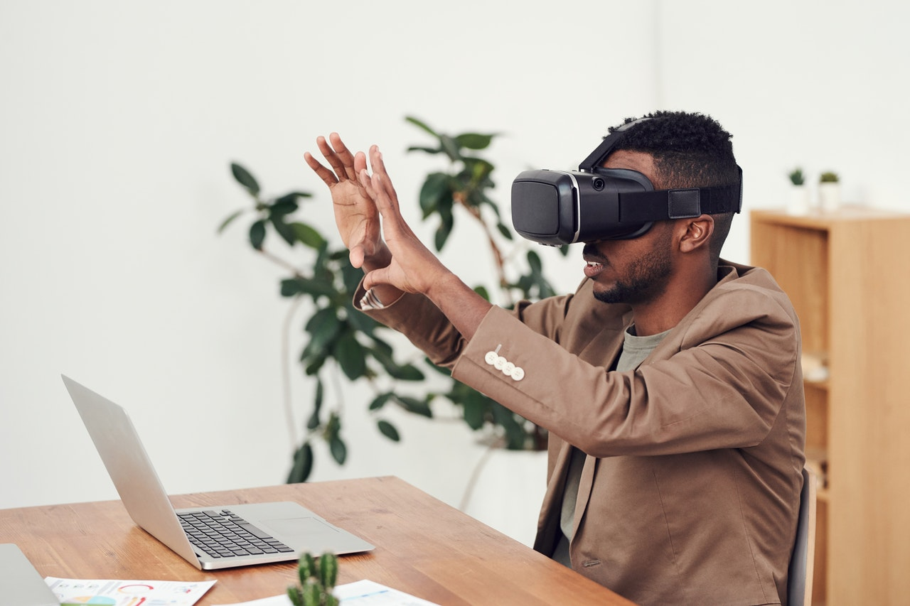 Enjoying virtual work for a black man