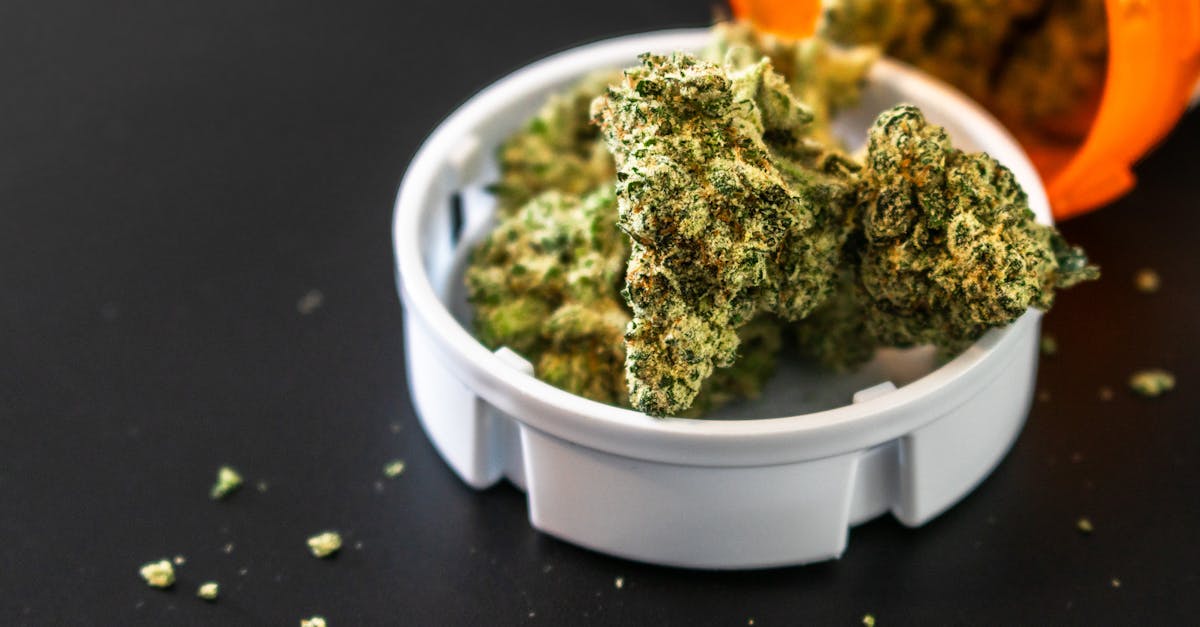 Cannabis product containers for dispensary inventory tracking and METRC reconciliation