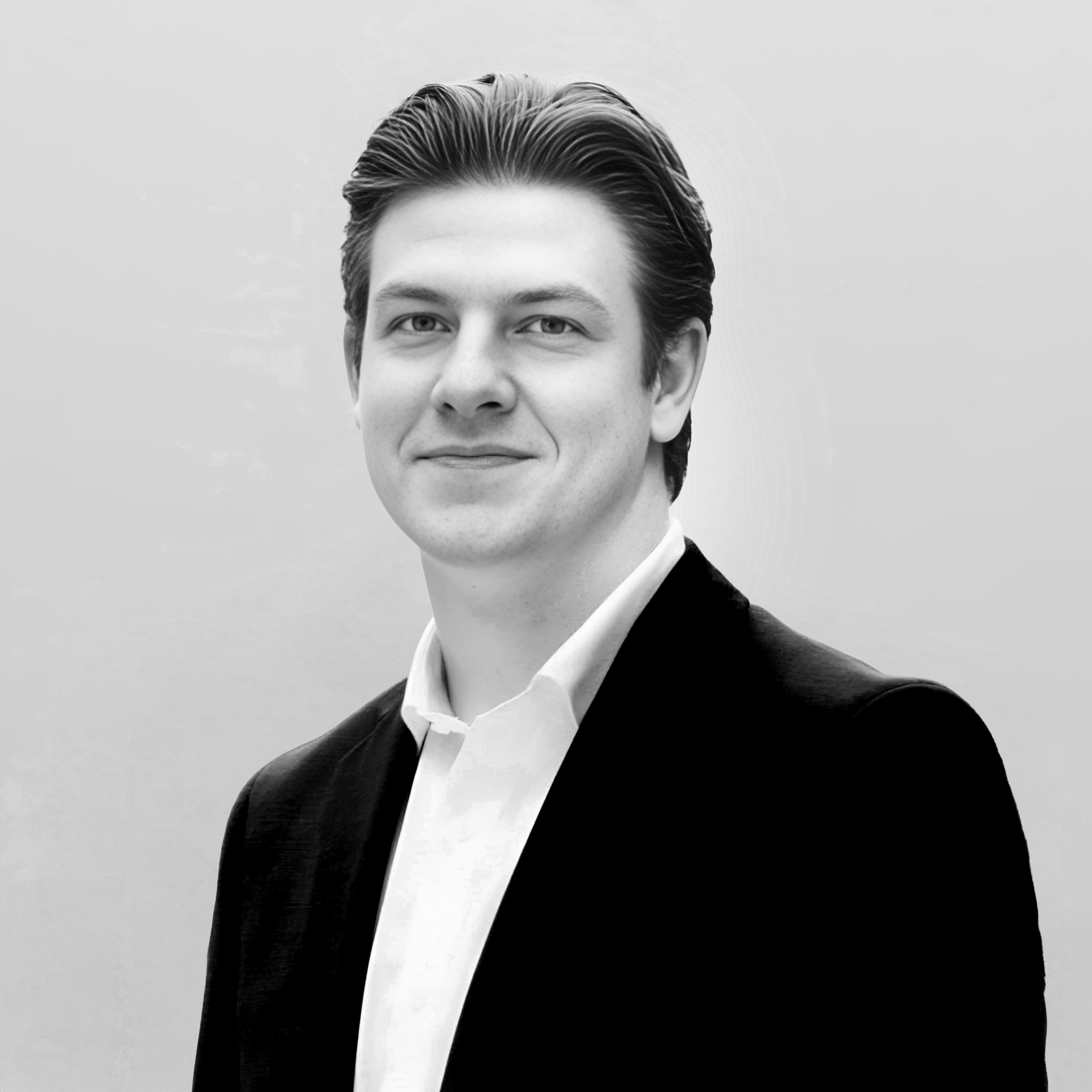 RILEY-ARNOLD-Web-Headshot