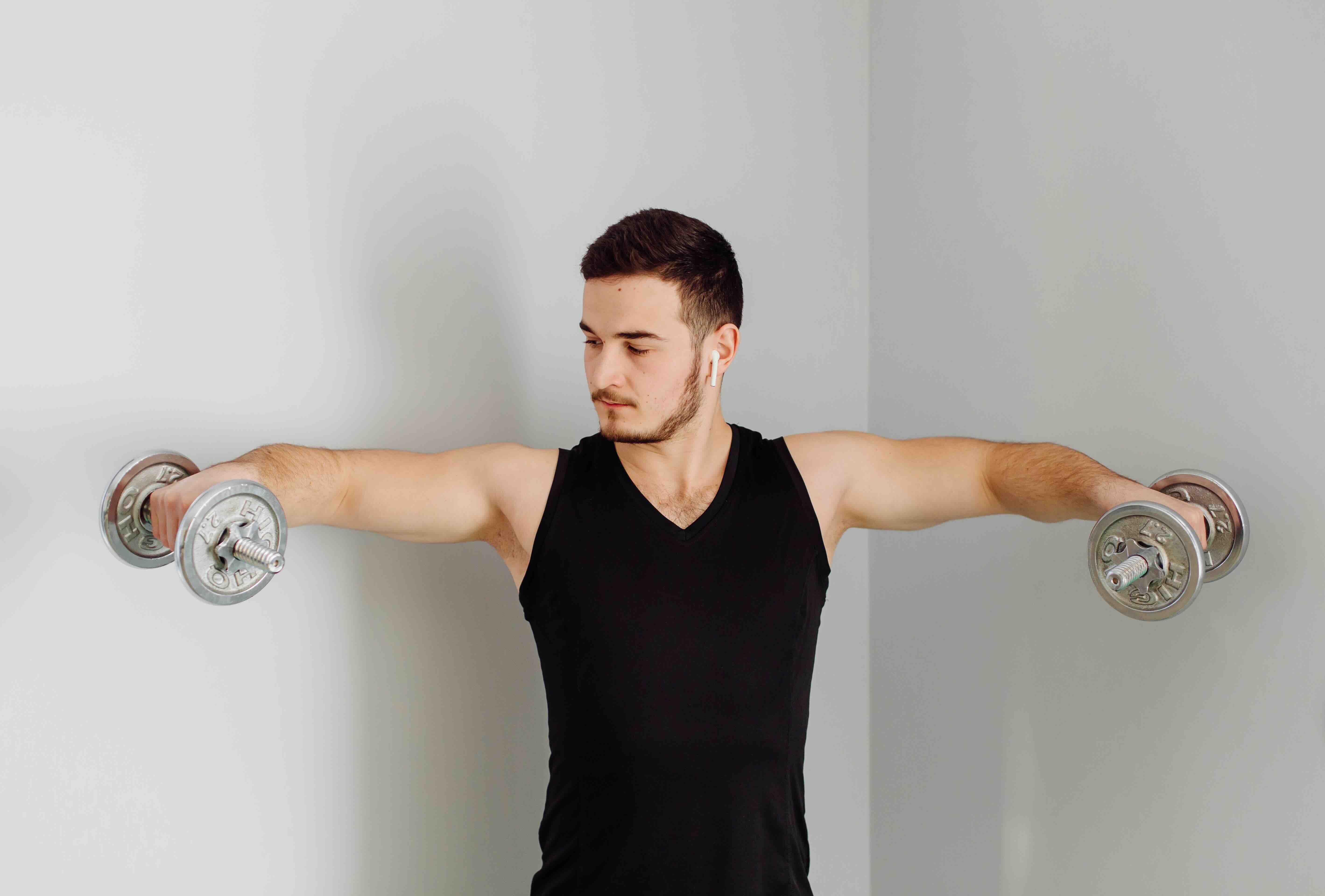 Effective Dumbbell Tricep Exercises for Stronger Arms and Improved Muscle Tone