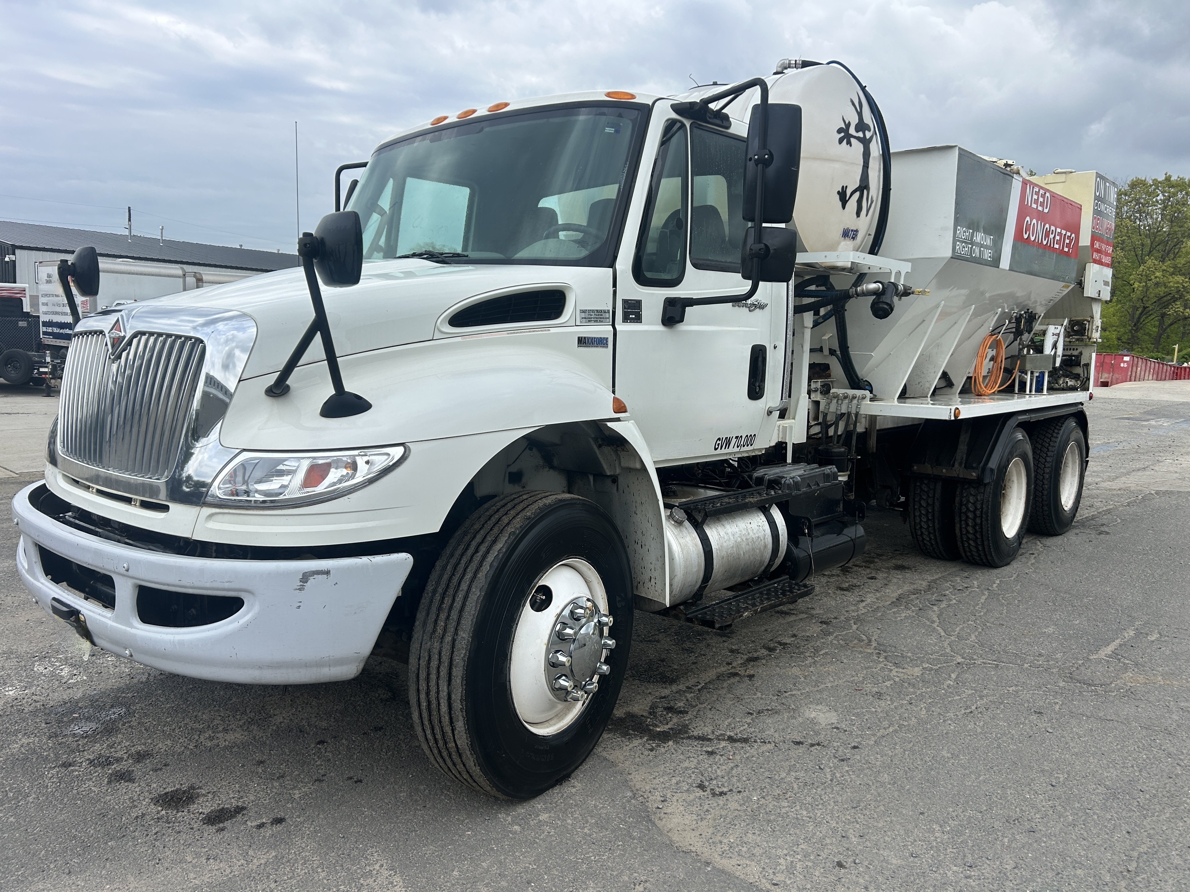 2012 International 4400 With 2022 Zimmerman Concrete Mixer 7 Yard Capacity 