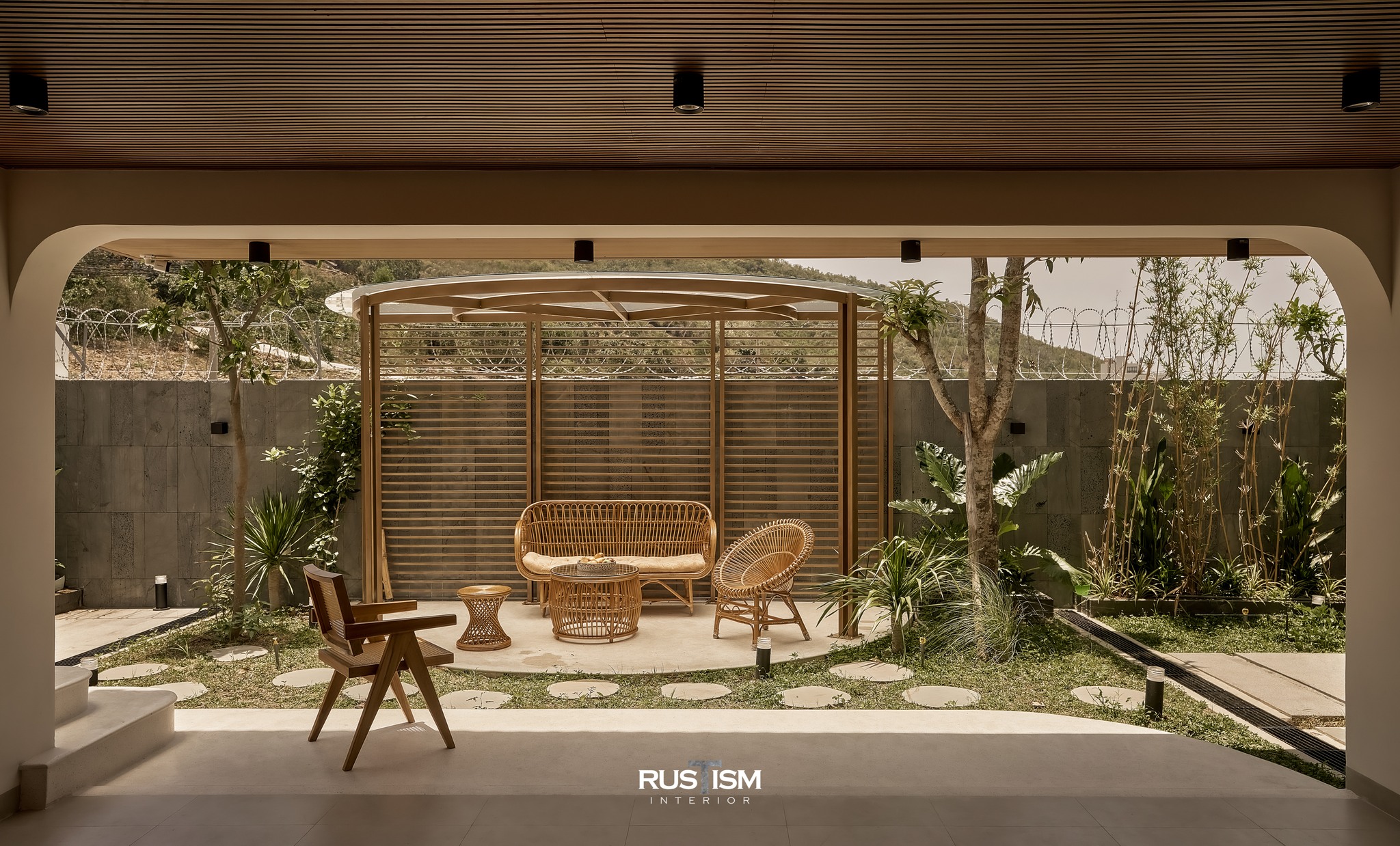 Villa Nha Trang - Dự án Rustism Interior - Đơn vị chuyên Thiết kế & thi ...