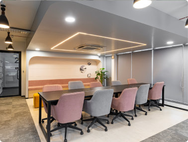 Horizontal’s Iconic Office Conference Room Designed by Phi Designs