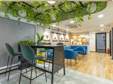 Horizontal’s Formal Office Meeting Room Designed by Phi Designs