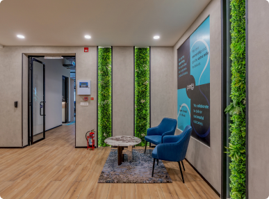 Soho Dragon’s Ergonomic Office Flexi Desk Designed by Phi Designs