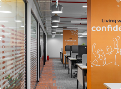 Soho Dragon’s Ergonomic Office Flexi Desk Designed by Phi Designs