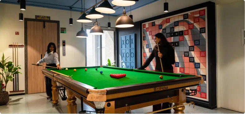 Horizontal’s Inviting Office Reception Area Designed by Phi Designs