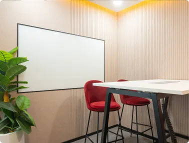 Horizontal’s Iconic Office Conference Room Designed by Phi Designs