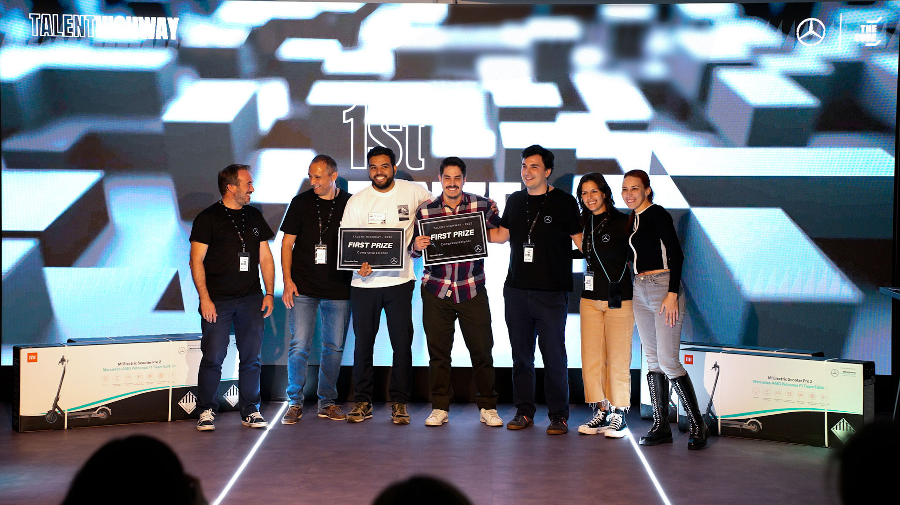 Group photo of participants in the intrapreneurship and talent scouting program, featuring TheCUBE's team and representatives from Mercedes-Benz.