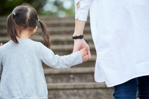 Who Claims Child on Taxes with 50 50 Custody