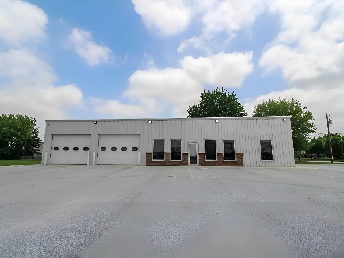 1202 Lincoln Highway, Wapakoneta, OH