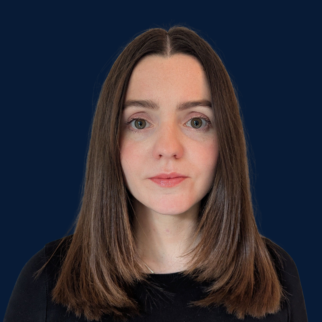Naomi, Female Painter & Decorator in North London
