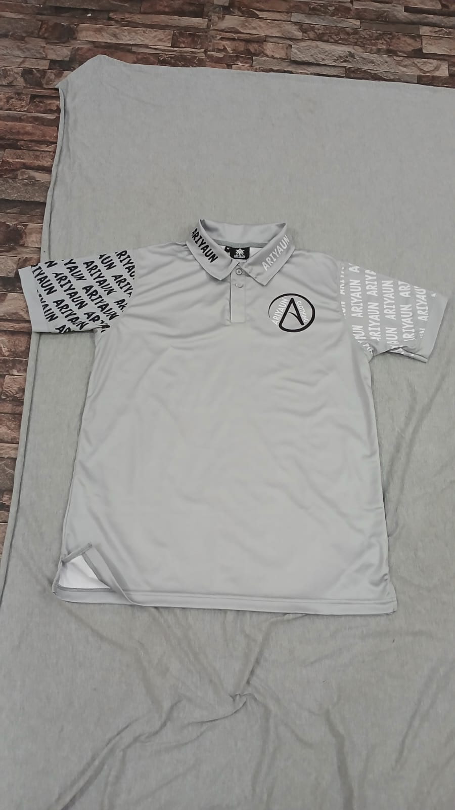 Ariyaun Signature Sleeve Polo