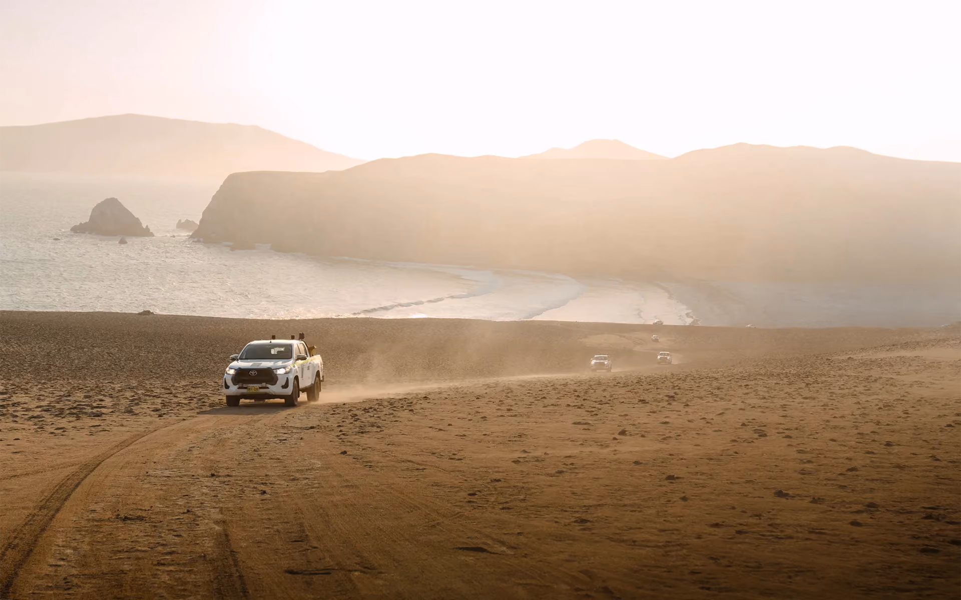 Uncharted Sierra Peru 4x4 expedition archive through Andes and Pacific dunes