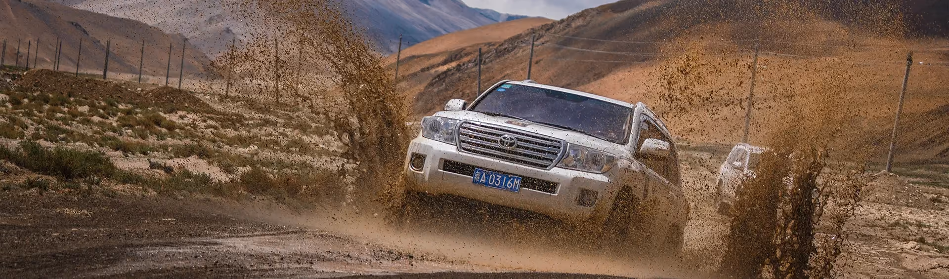 Road to the Third Pole Tibet and China 4x4 expedition archive in the Himalayas