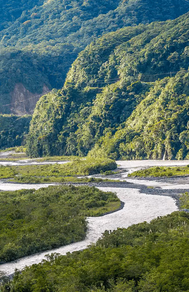 Driving north through Ecuador's Amazon basin to a luxury jungle lodge