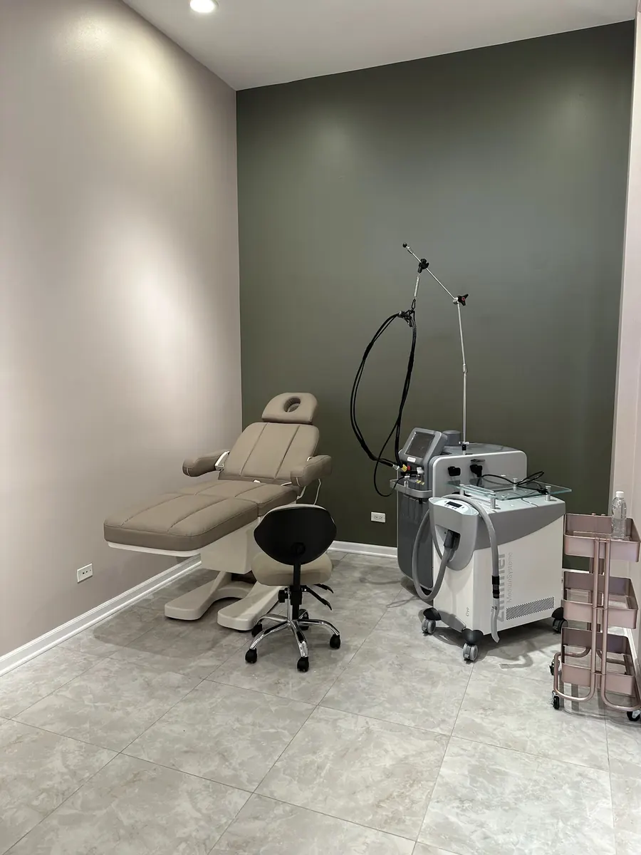 Laser treatment room with the Candela GentleMax Pro