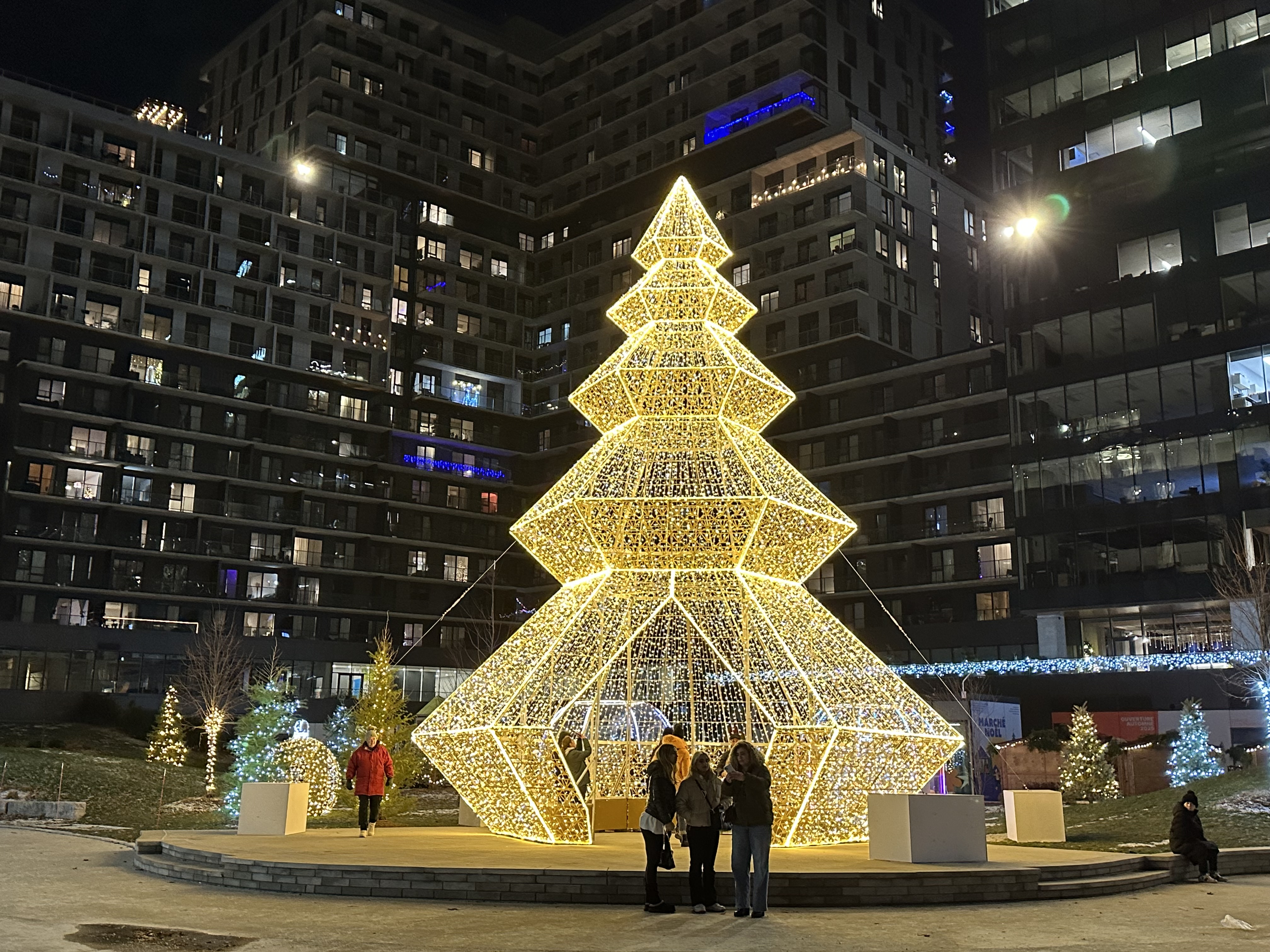 Leblanc_Illuminations_Lakhos