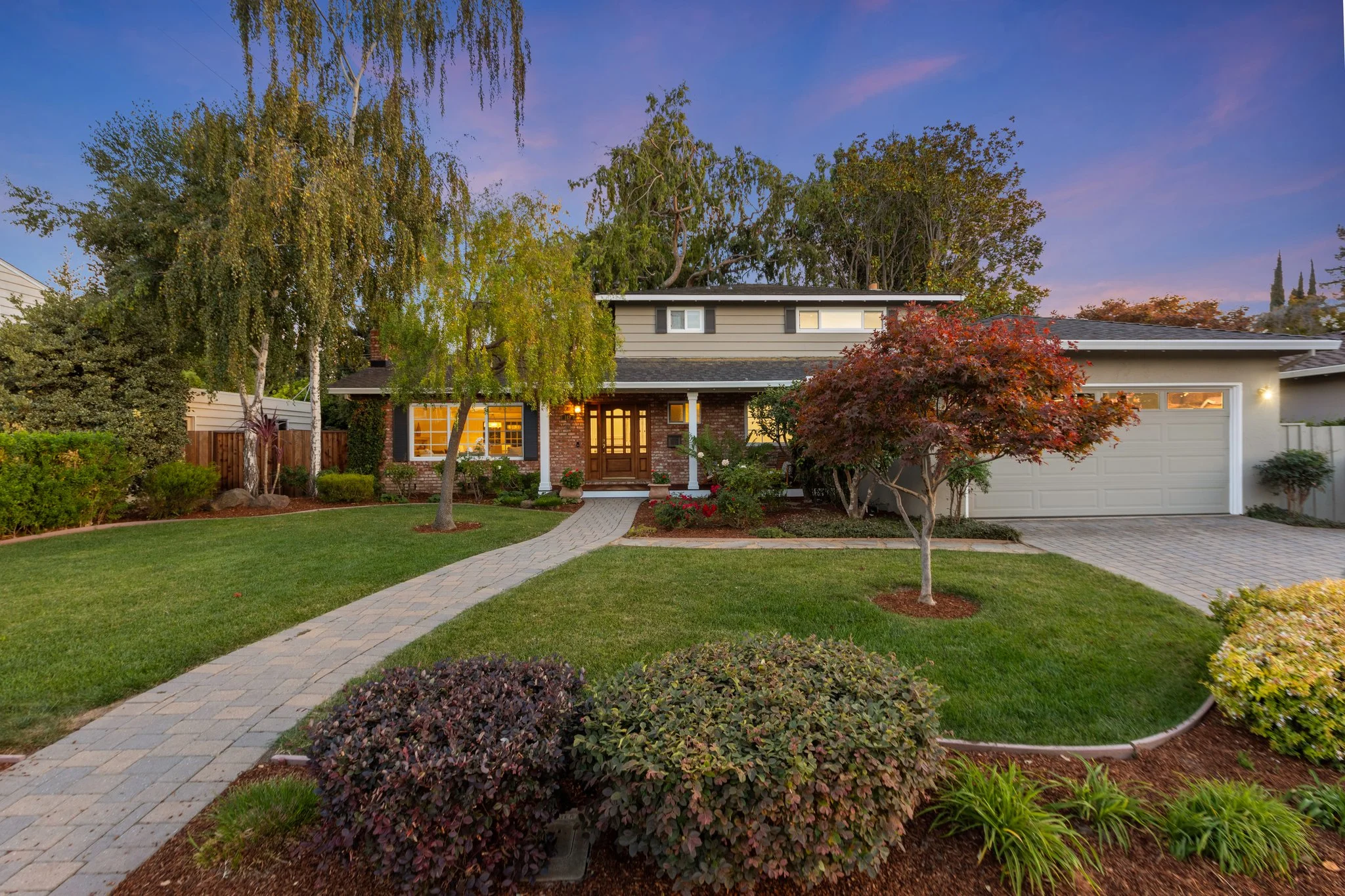 A modern home nestled in the hills of Los Gatos, California
