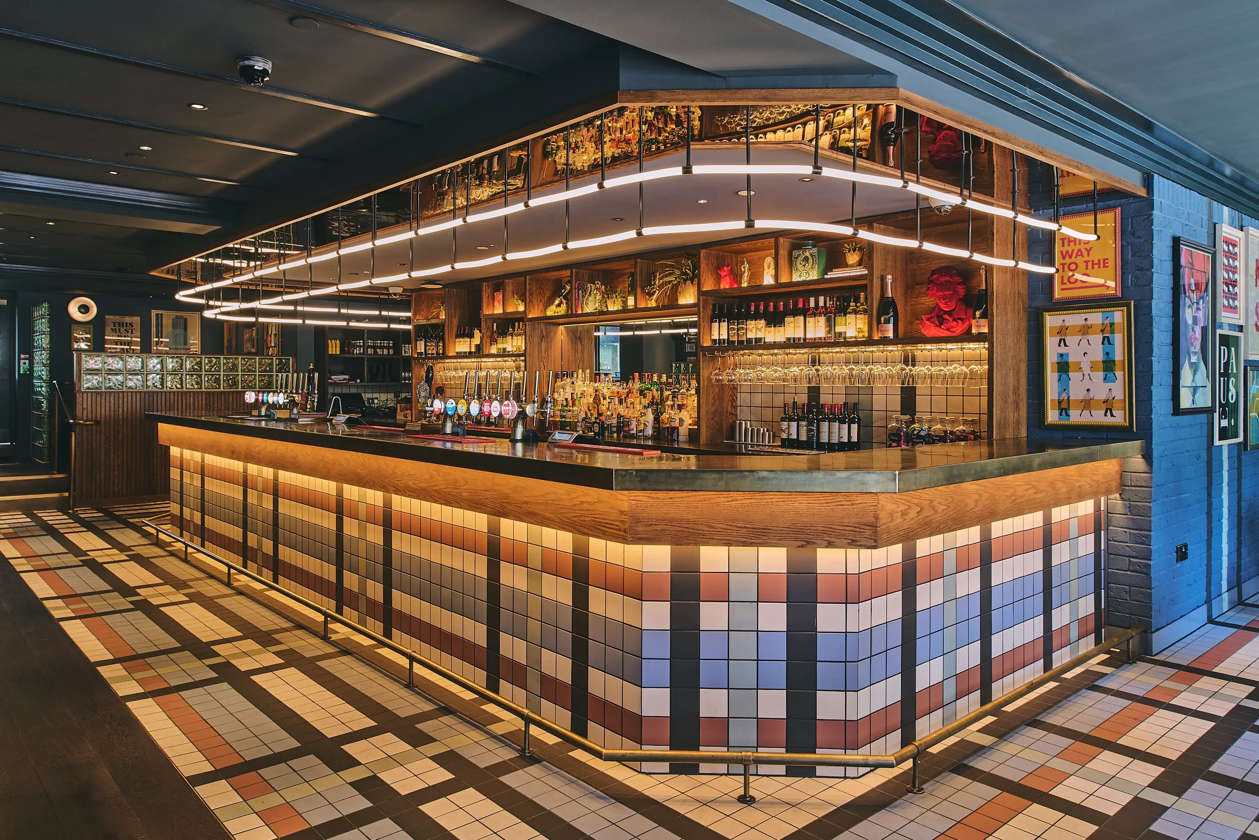 Henning Larsen Pub Interior Designer