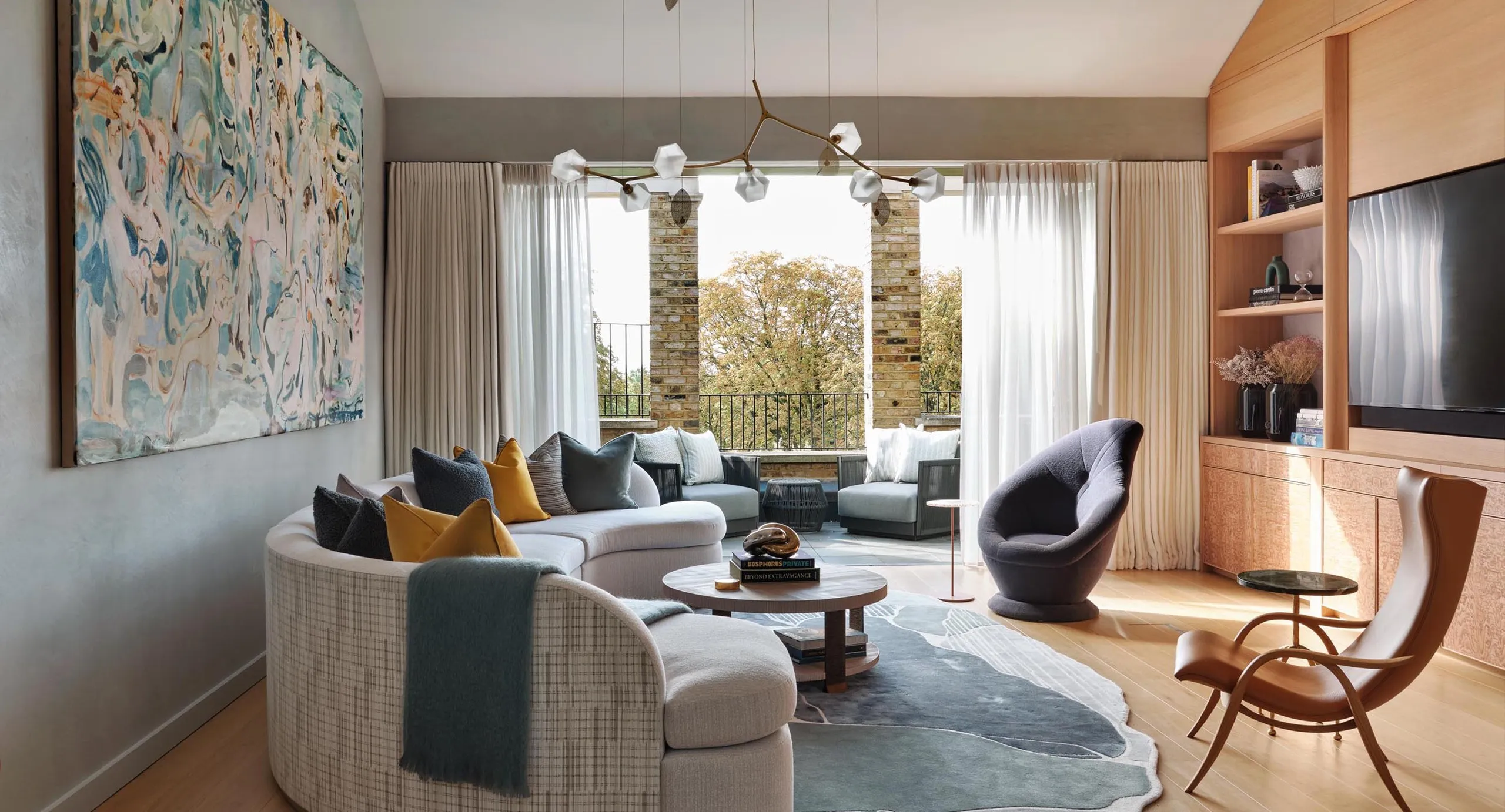 Taylor Howes Villa Interior Designer