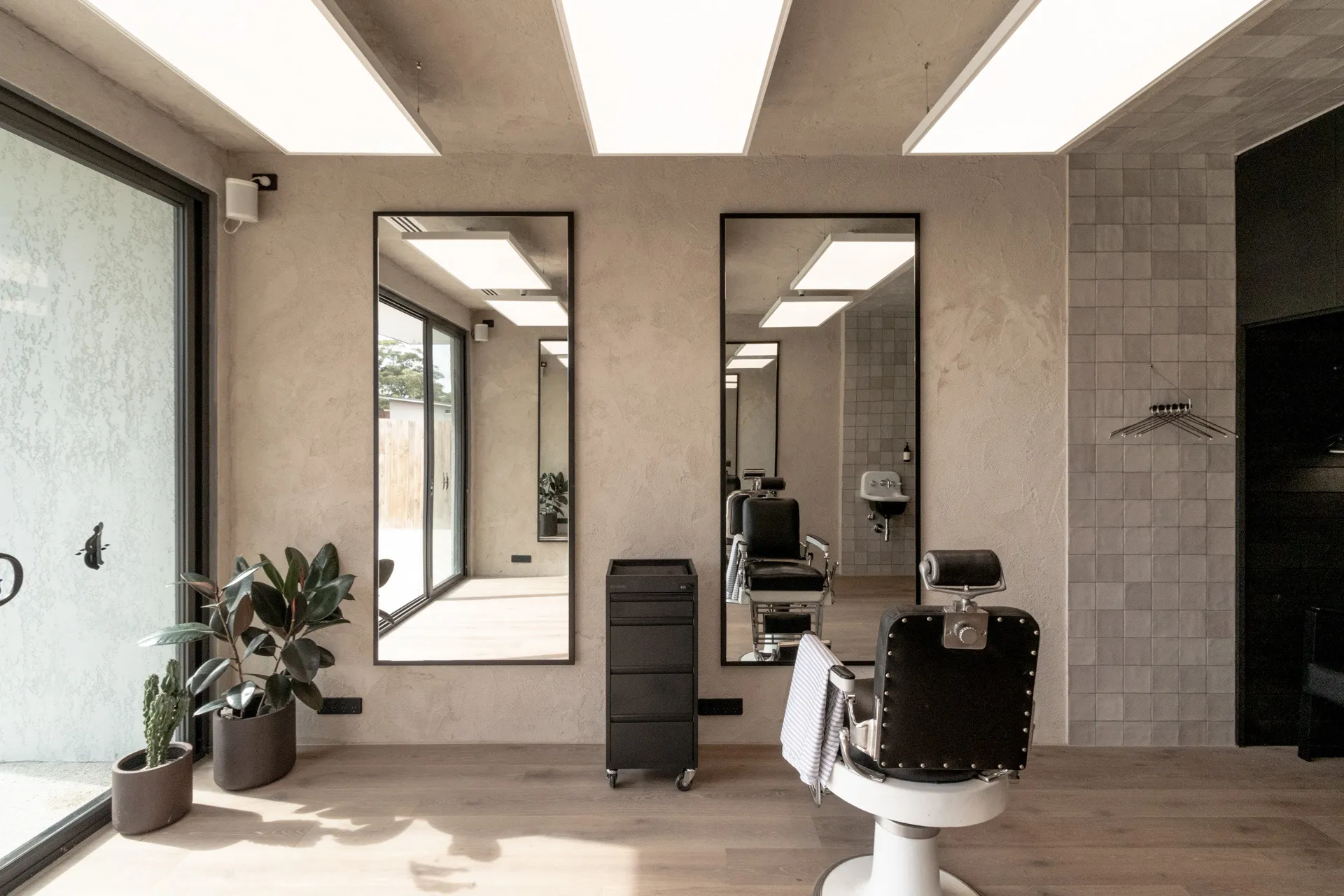 Daniel Malik Salon Interior Designers