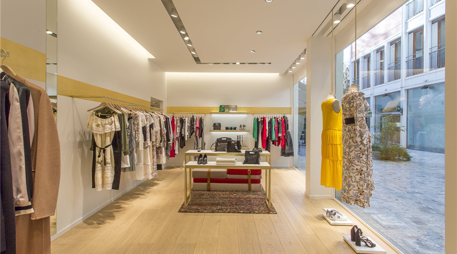 Alacritys Shop Interior Designer in Pune