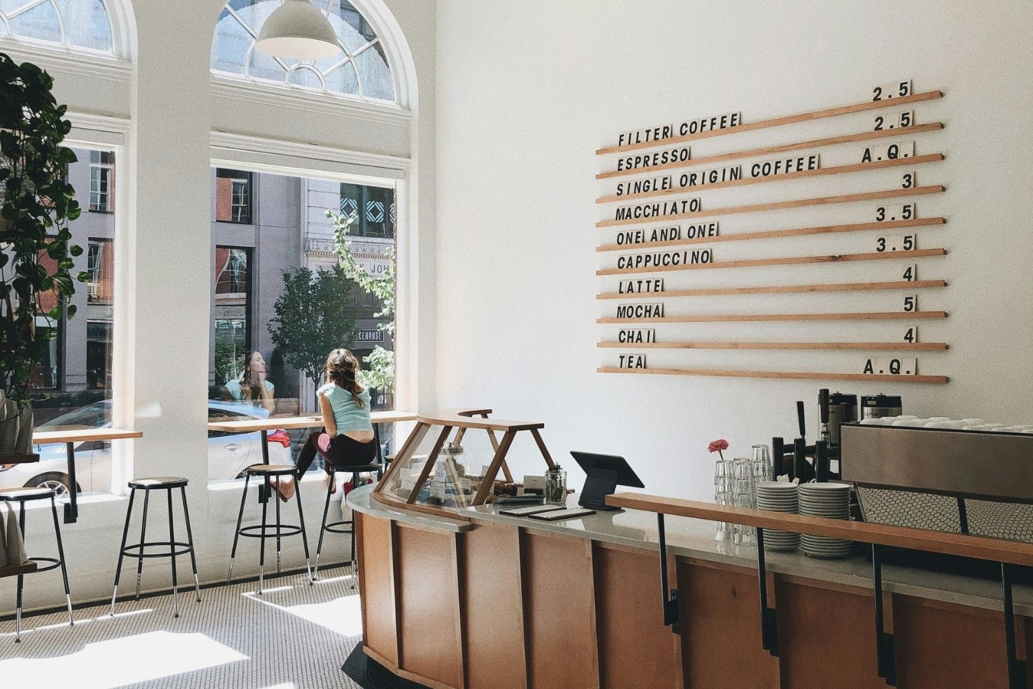 Top Cafe Digital Signage Tips