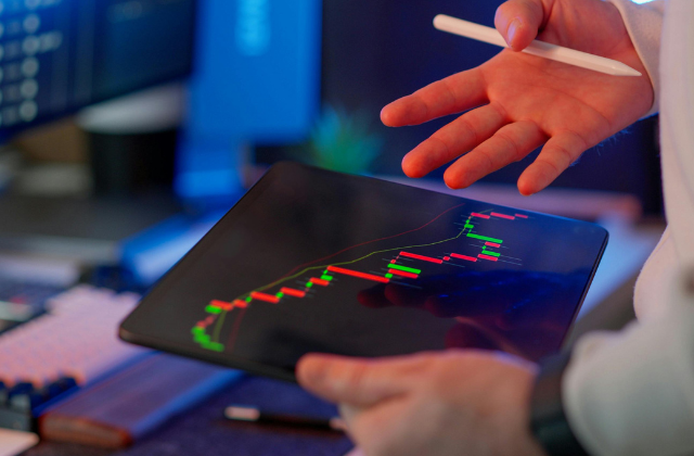 Leading Financial Media Company