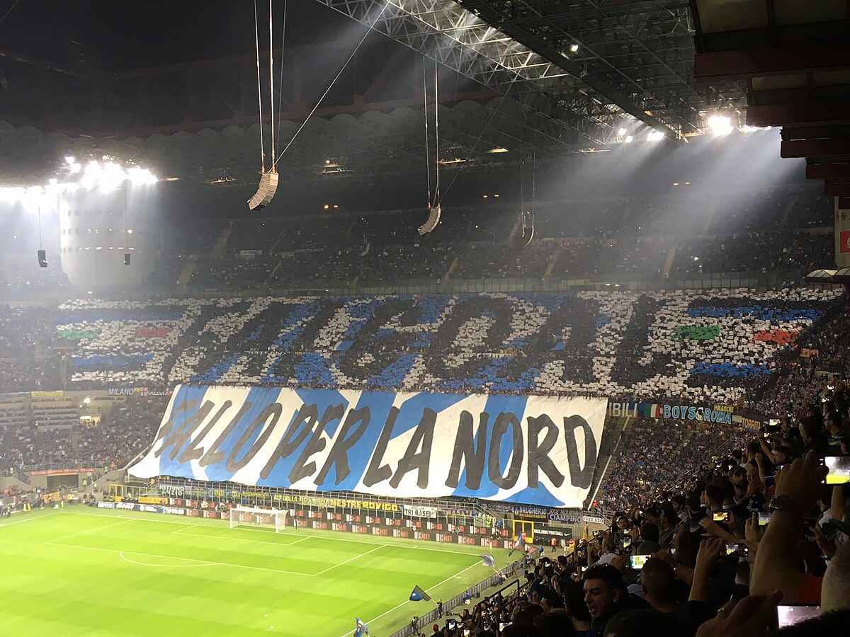 Stadio_Giuseppe_Meazza_inter_vs_ac_milan_tifo.jpg
