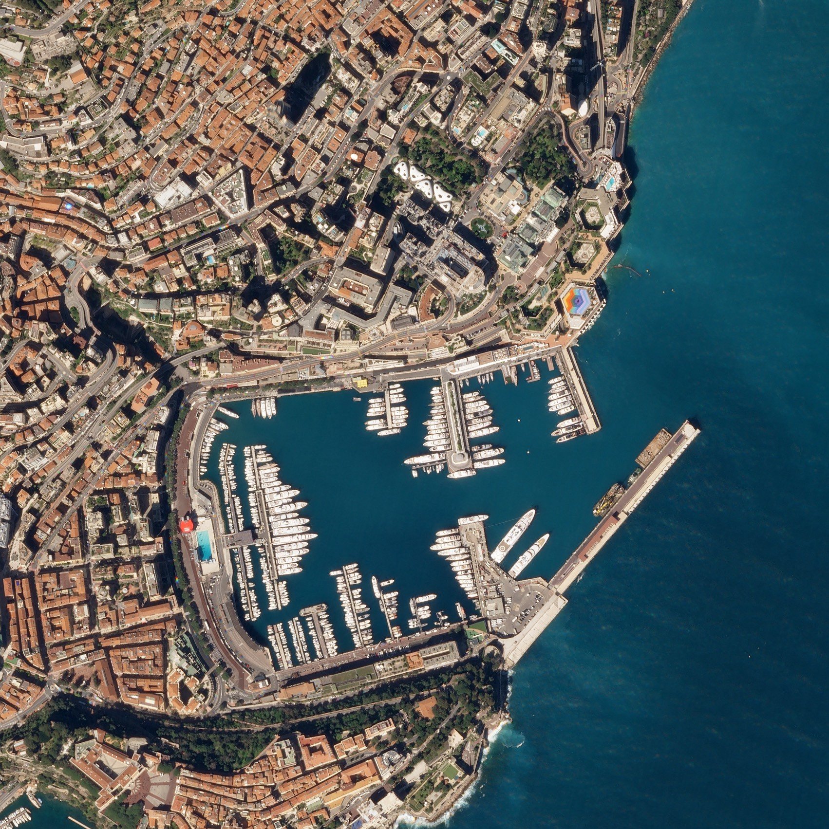Vue satellite du circuit de Monaco autour du Port Hercule