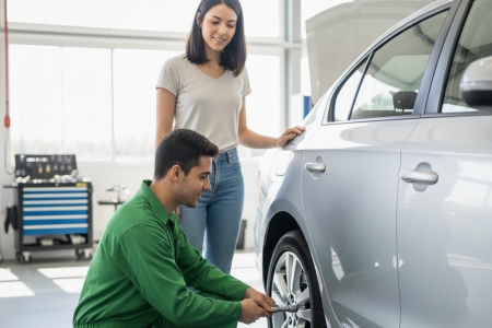 Alinhamento e balanceamento: o que são, quando fazer e como economizar na manutenção do carro