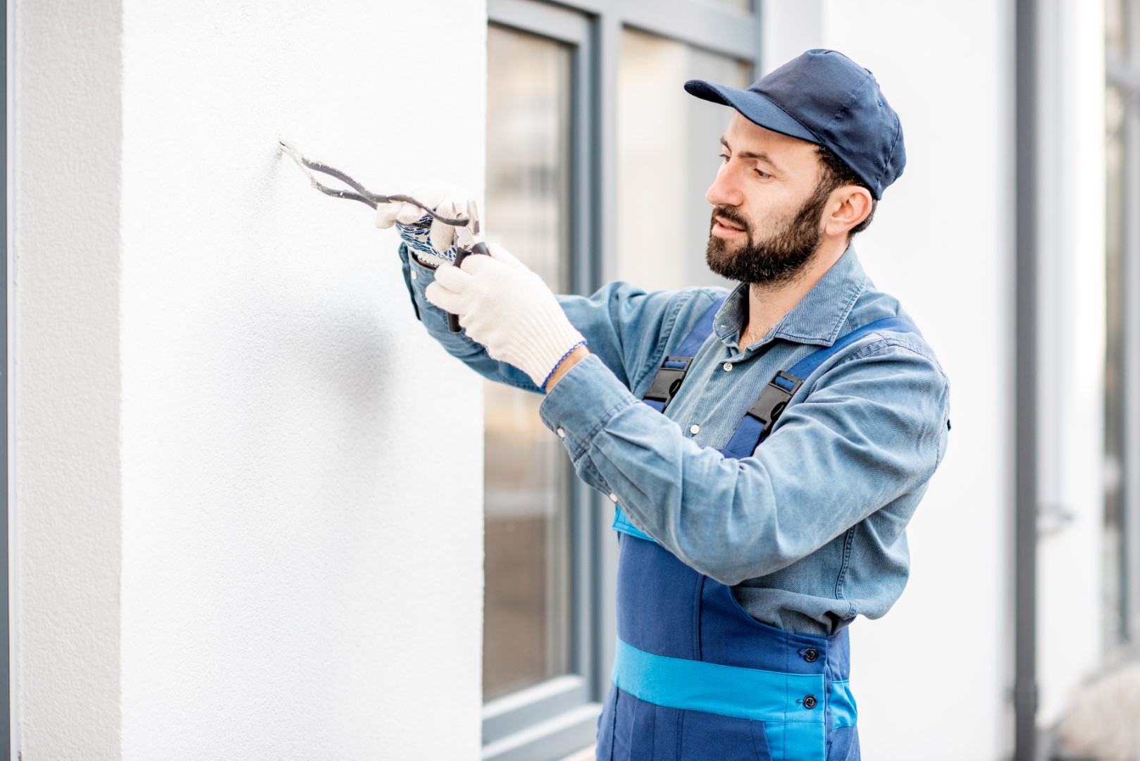 Tips for maintaining exterior paint in Arlington