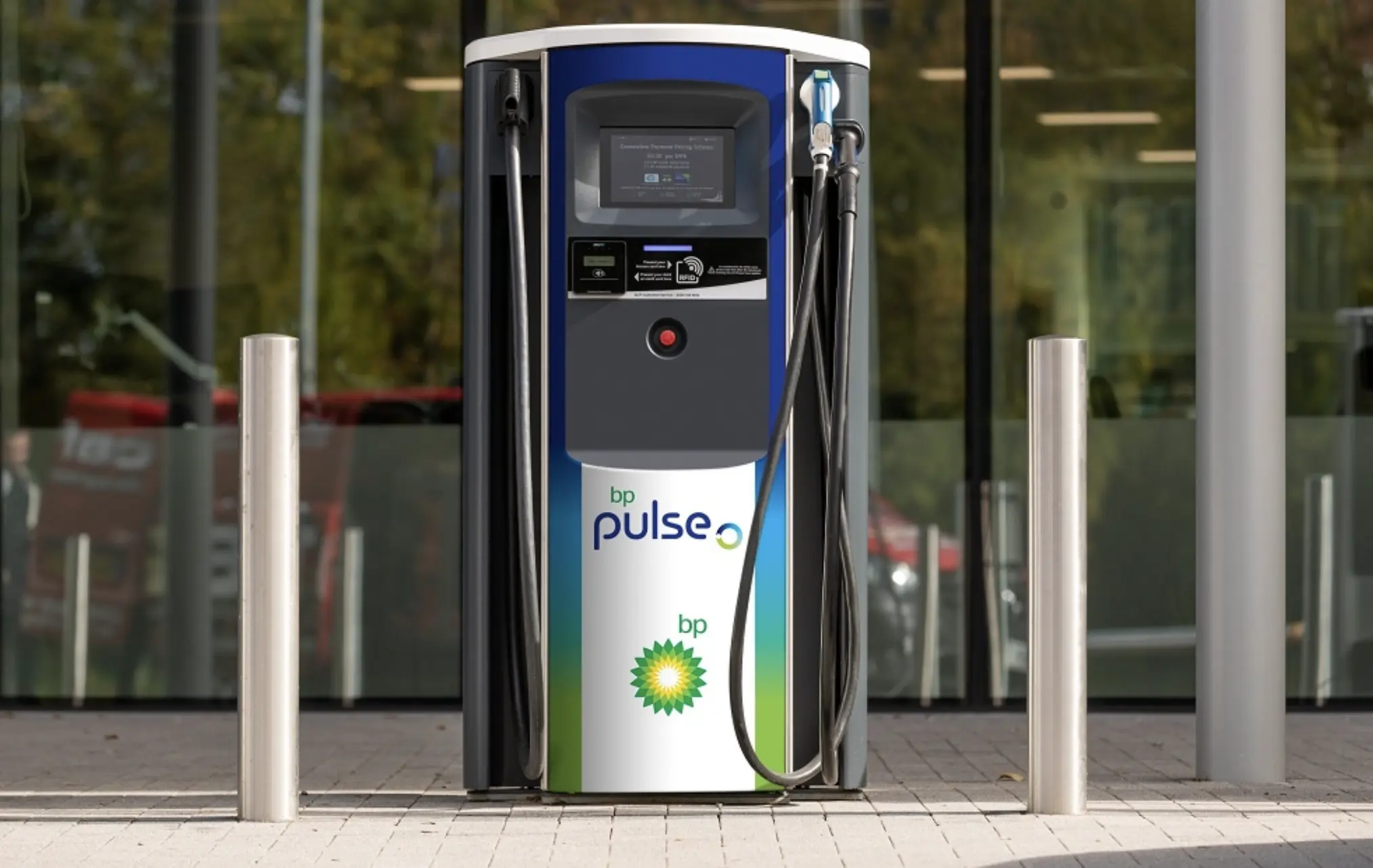 BP opens “UK’s largest electric car charging hub” in Birmingham